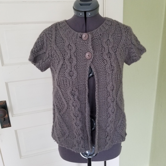 Forever 21 cardigan (I'm cold, but not THAT cold) - Picture 3 of 5